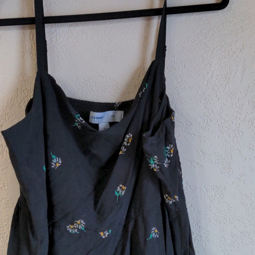 Old Navy daisy sun dress xxl Cute!